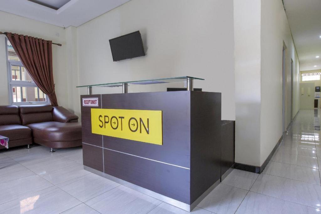 Reddoorz Syariah Near Transmart Mall باليمبانغْ المظهر الخارجي الصورة