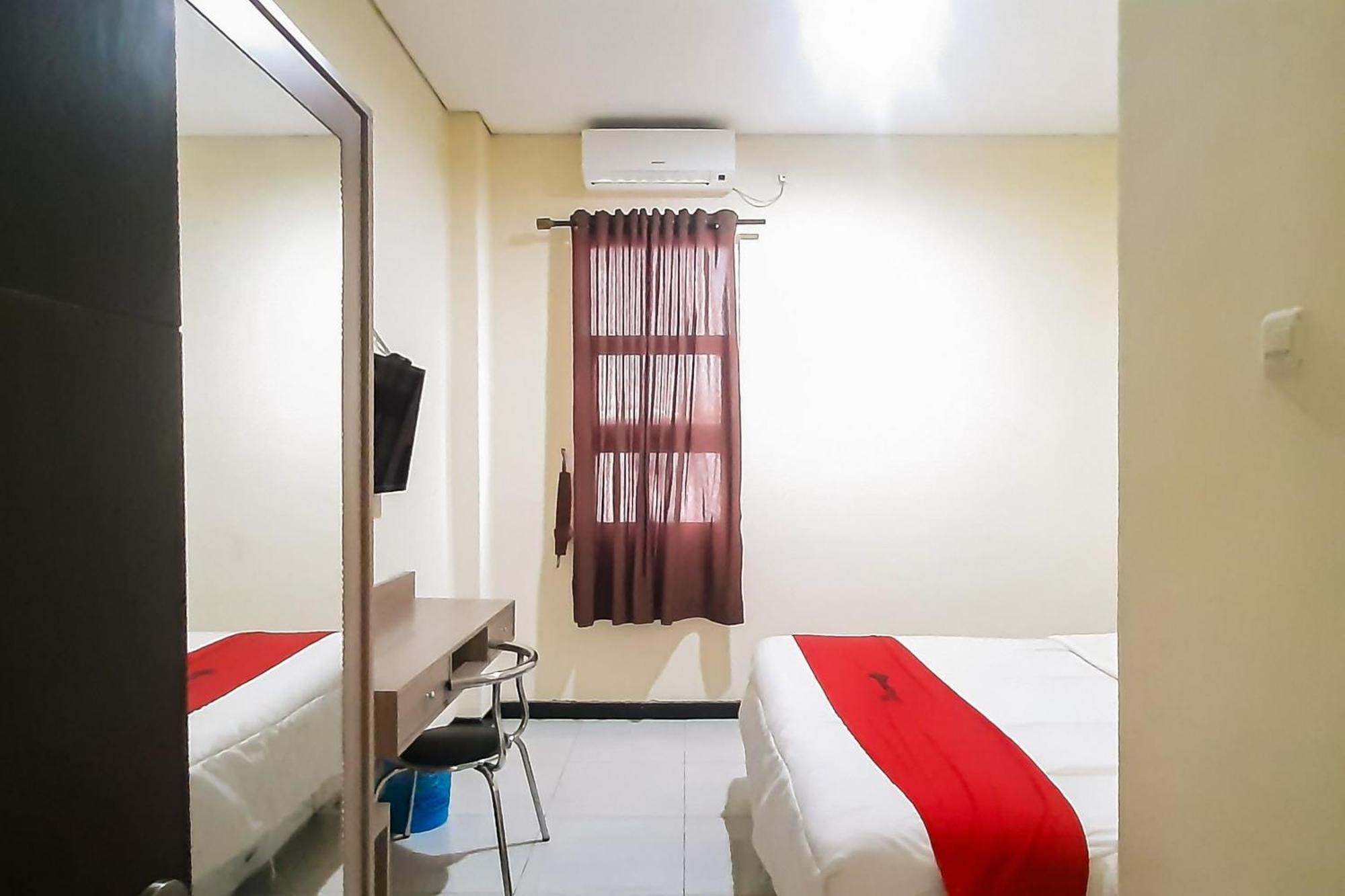 Reddoorz Syariah Near Transmart Mall باليمبانغْ المظهر الخارجي الصورة