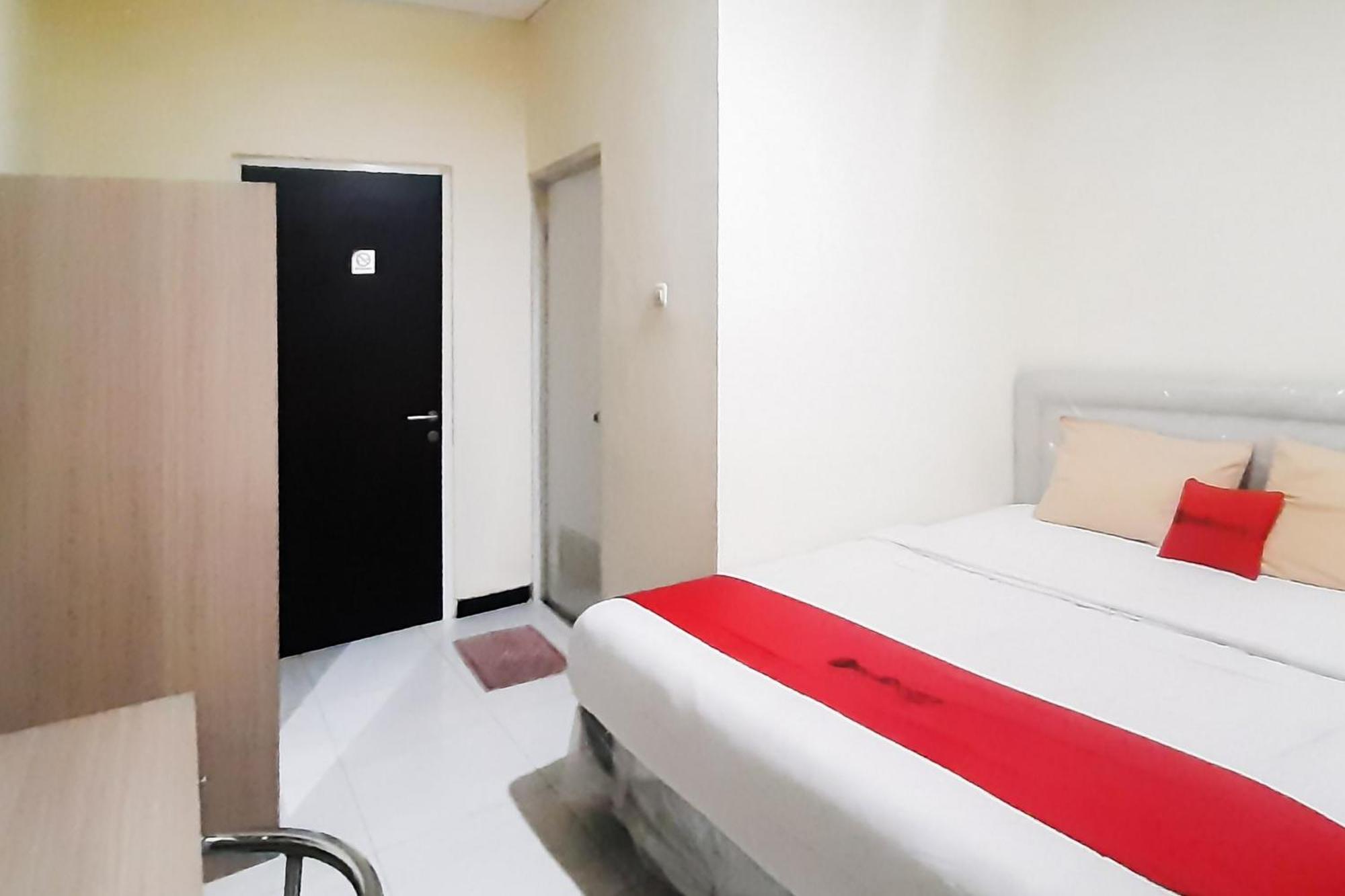 Reddoorz Syariah Near Transmart Mall باليمبانغْ المظهر الخارجي الصورة